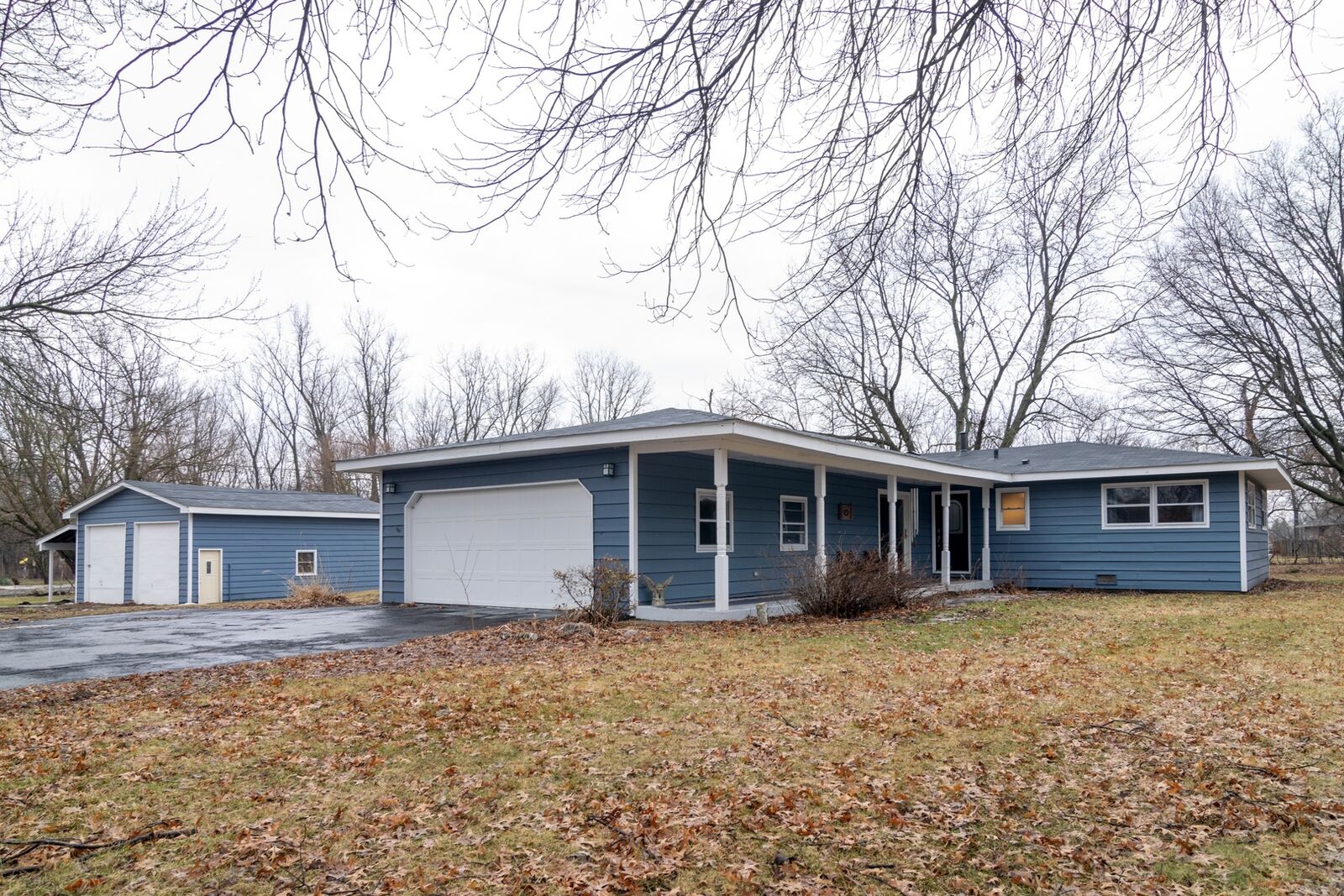Property Photo: 5N718 Myles Road IL 60175
