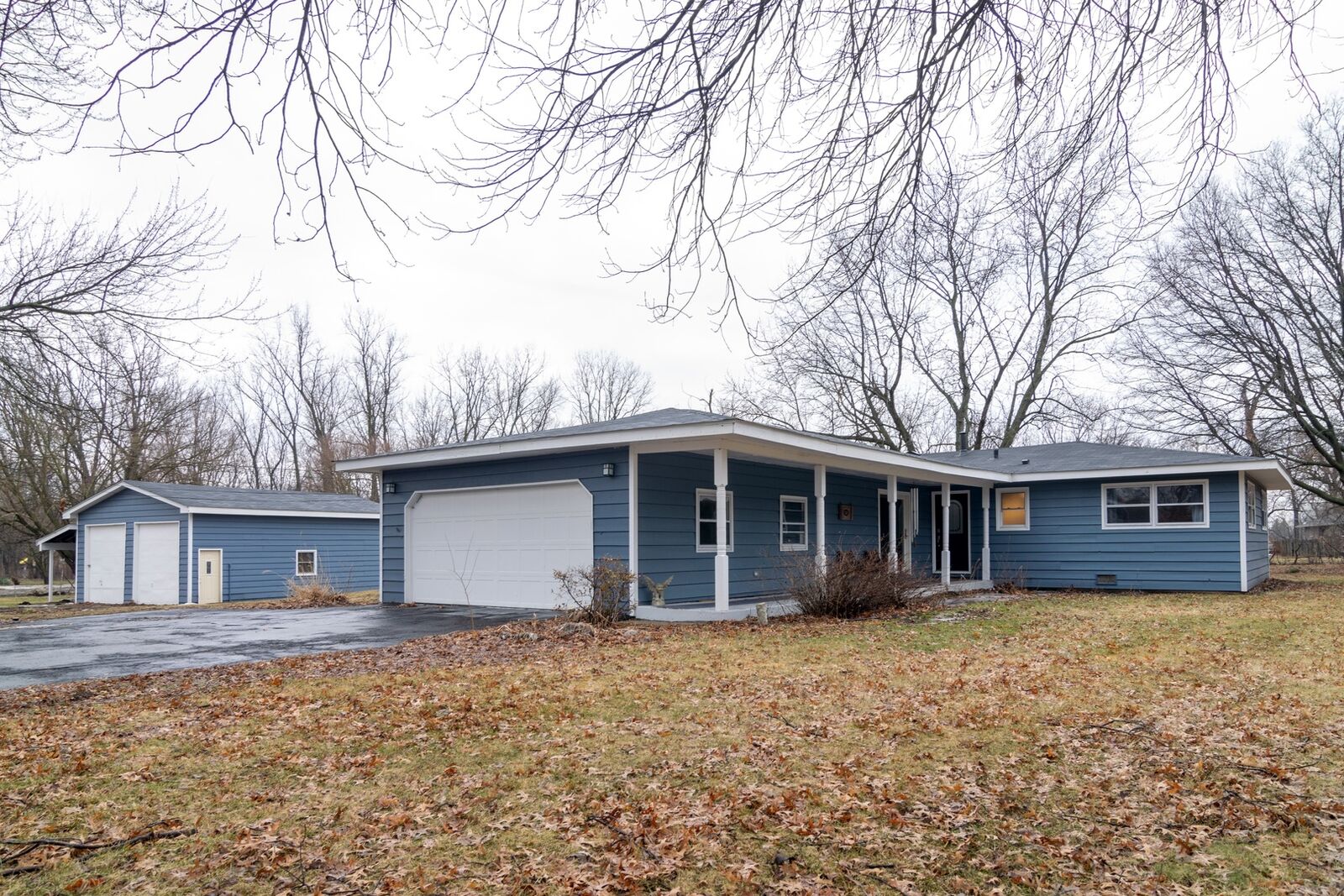 Property Photo:  5N718 Myles Road  IL 60175 