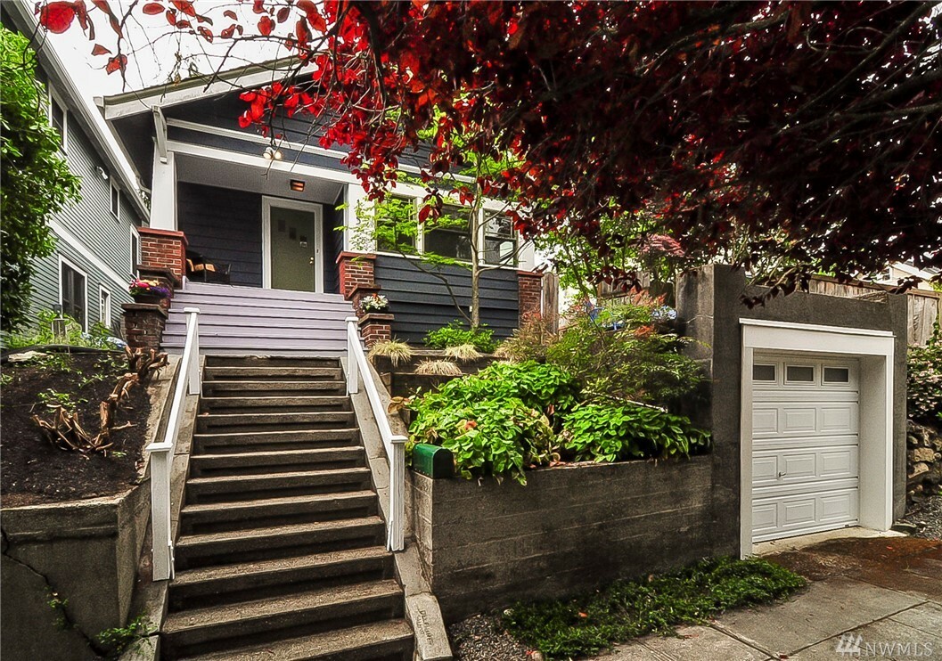 Property Photo: 145 NE 59th St WA 98105