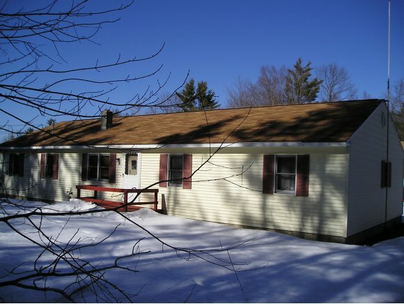 Property Photo:  14 Pleasant Hill Road  ME 04027 