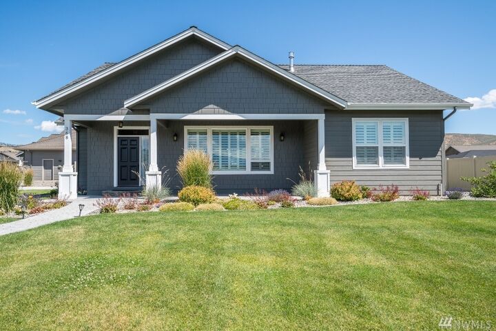 Property Photo:  368 Lombard Lane  WA 98801