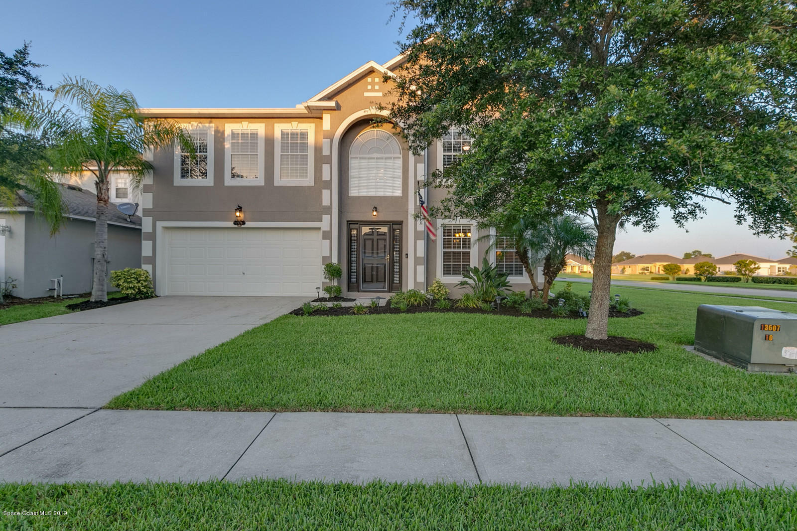 Property Photo:  2128 Maeve Circle  FL 32904 