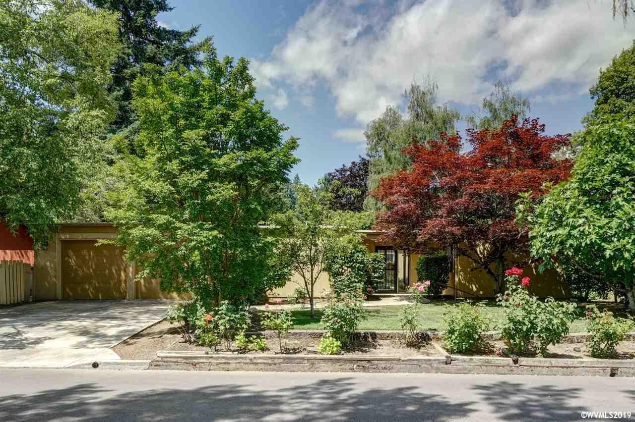 Property Photo:  292  Cherry Ln  OR 97361 