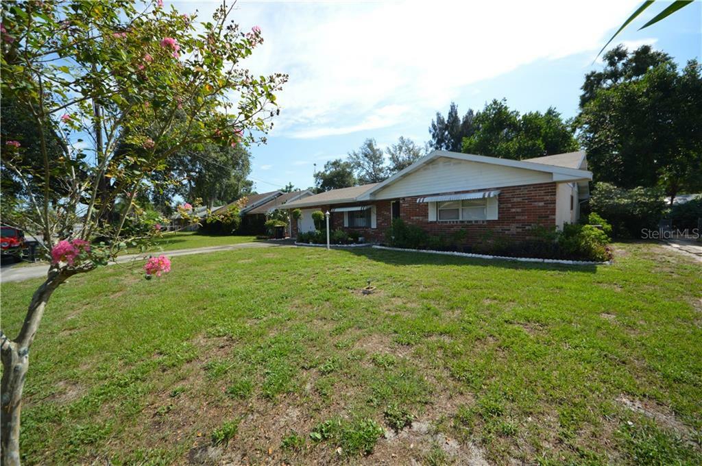 Property Photo:  1822 3rd Street SE  FL 33880 