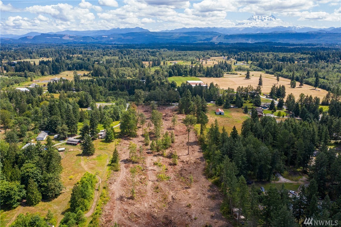 Property Photo: 27148 Meridian E WA 98338