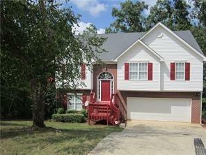 Property Photo: 4013 River Garden Circle GA 30016