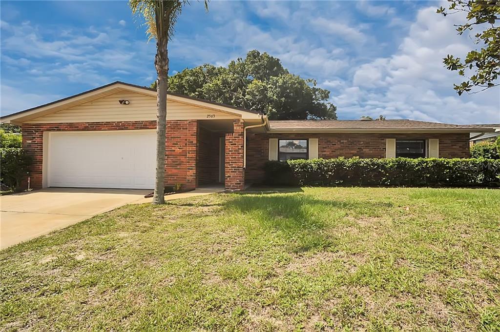 Property Photo:  2563 Longwood Court  FL 32780 