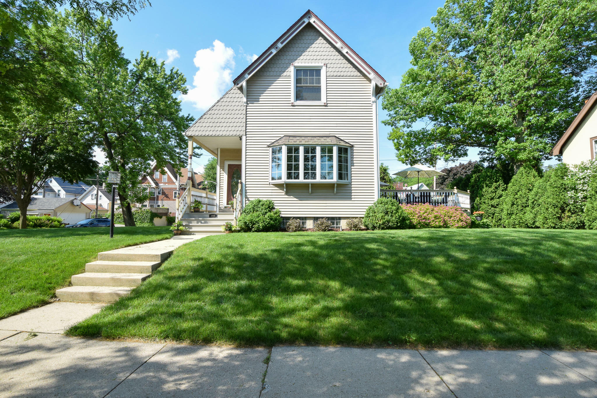 Property Photo:  2895 S Superior St  WI 53207 