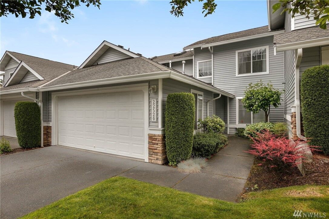 Property Photo:  22520 43rd Ave S 21-3  WA 98032 