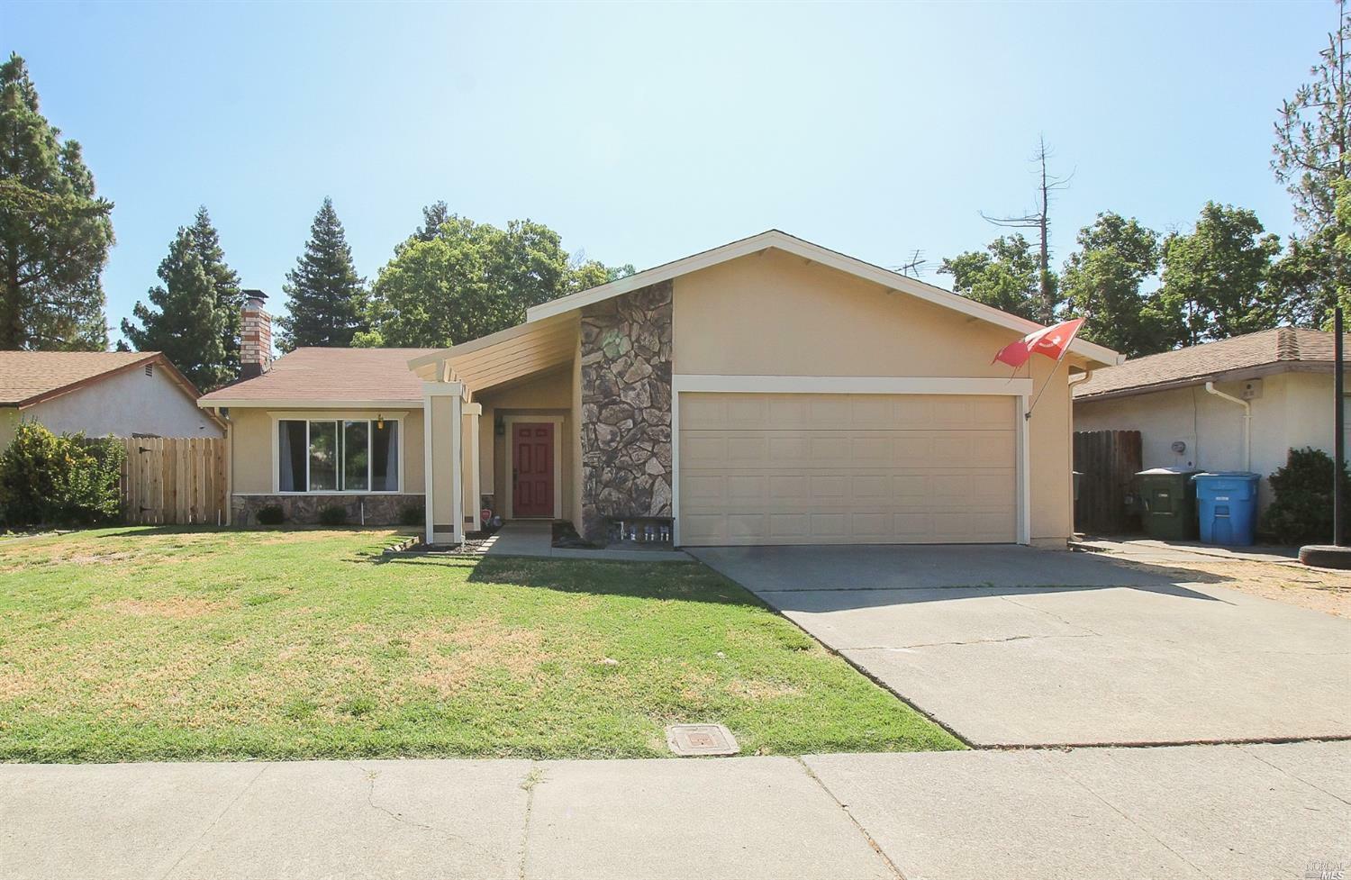 Property Photo:  82 Longview Drive  CA 95687 