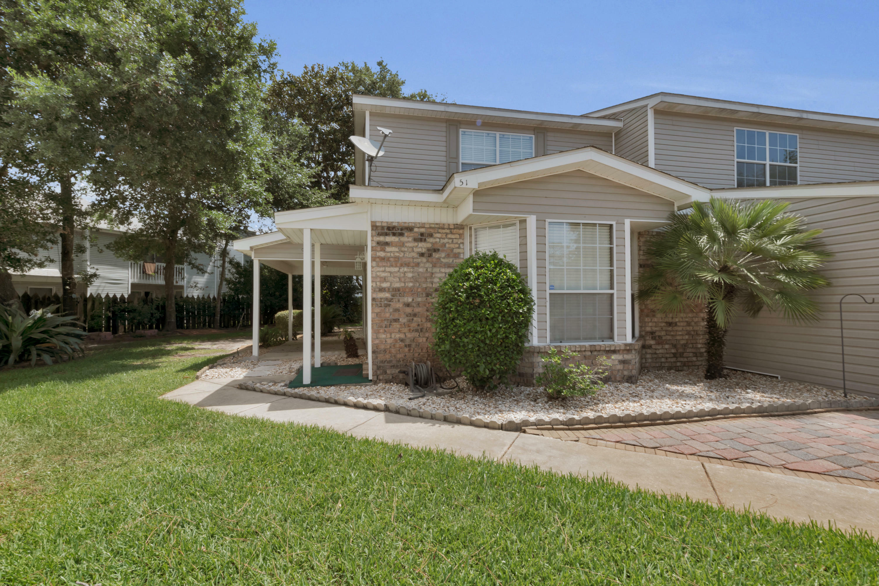 Property Photo:  51 SE Chatelaine Circle  FL 32548 