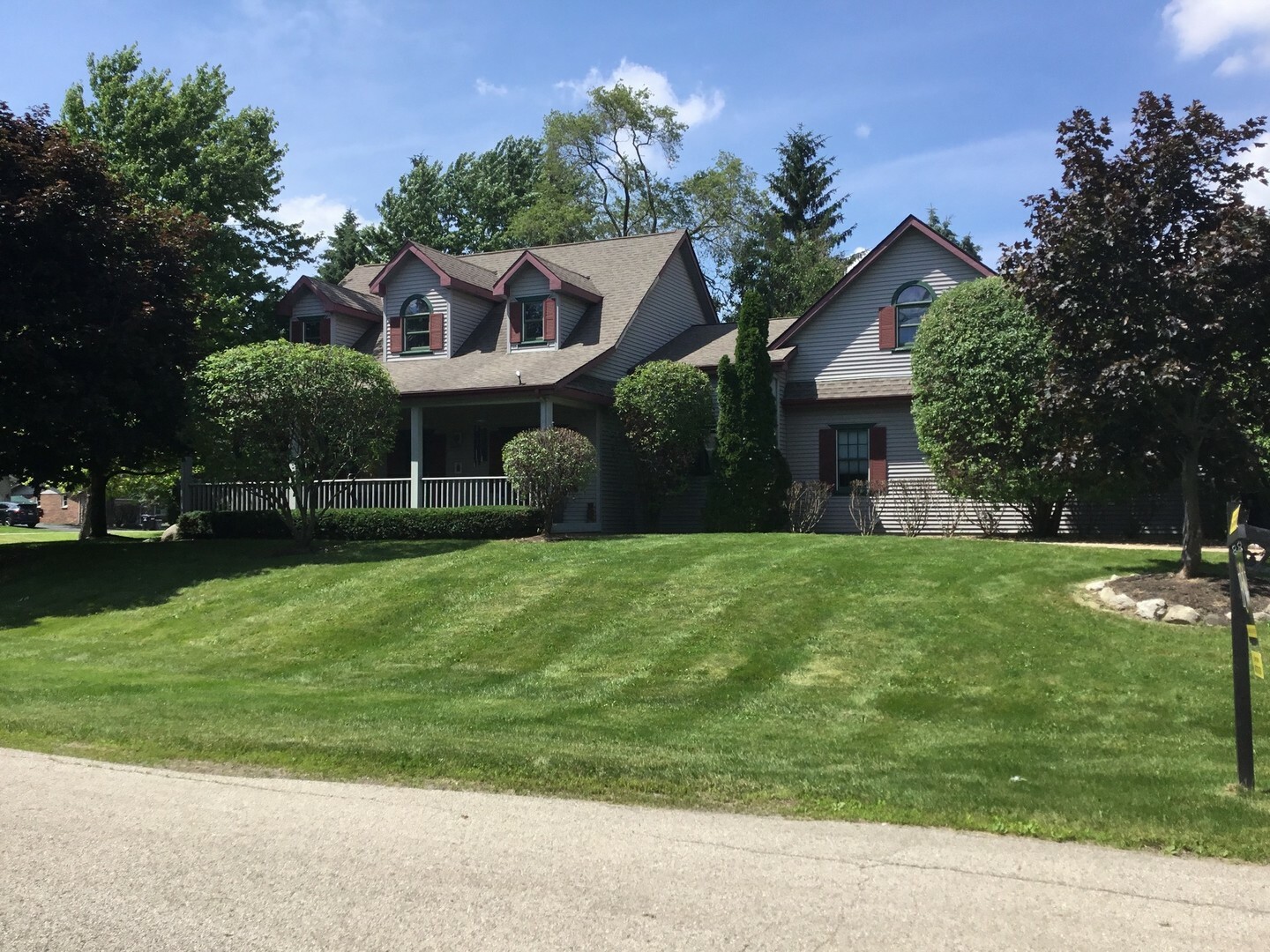 Property Photo: 25668 West Ivanhoe Road IL 60084