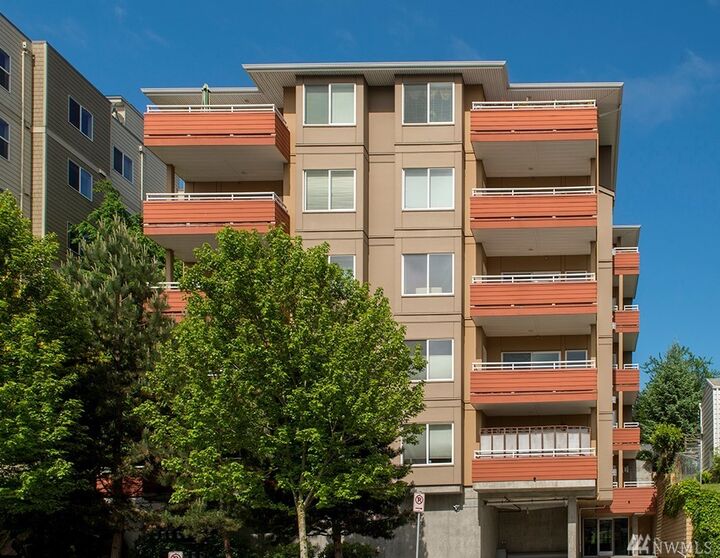 3112 SW Avalon Wy 303  Seattle WA 98126 photo