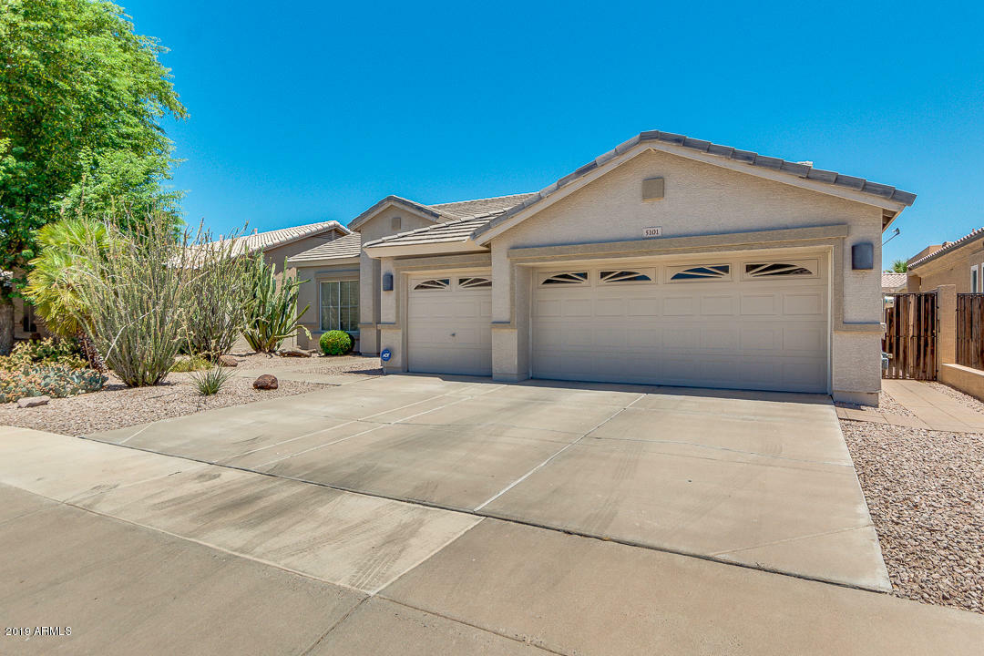 Property Photo:  5101 S McClelland Drive  AZ 85248 