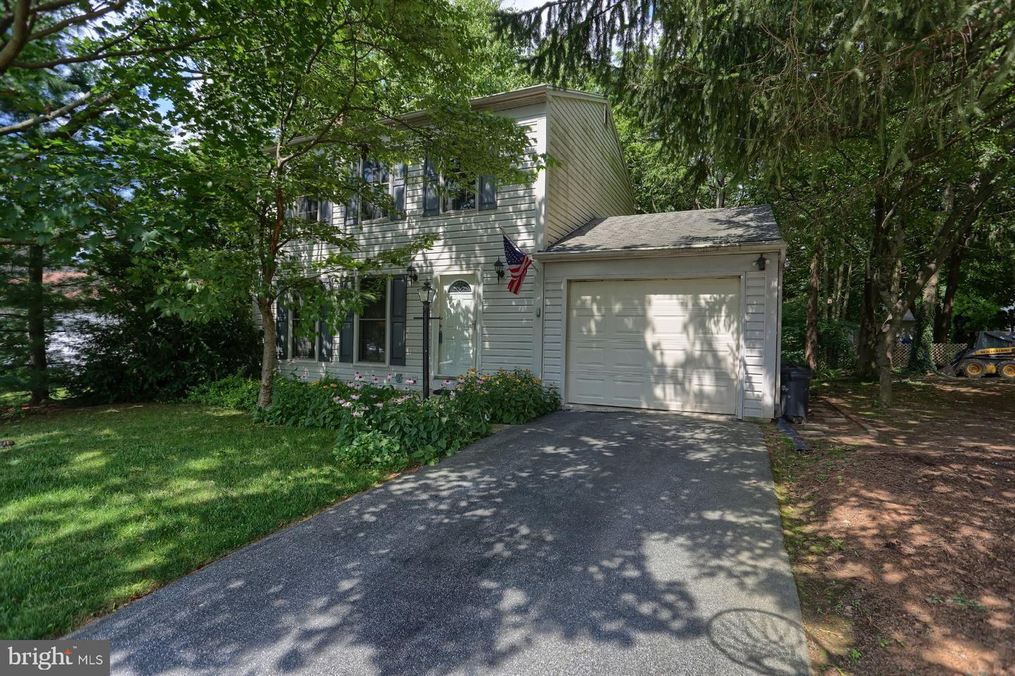 Property Photo:  153 Pulte Road  PA 17601 
