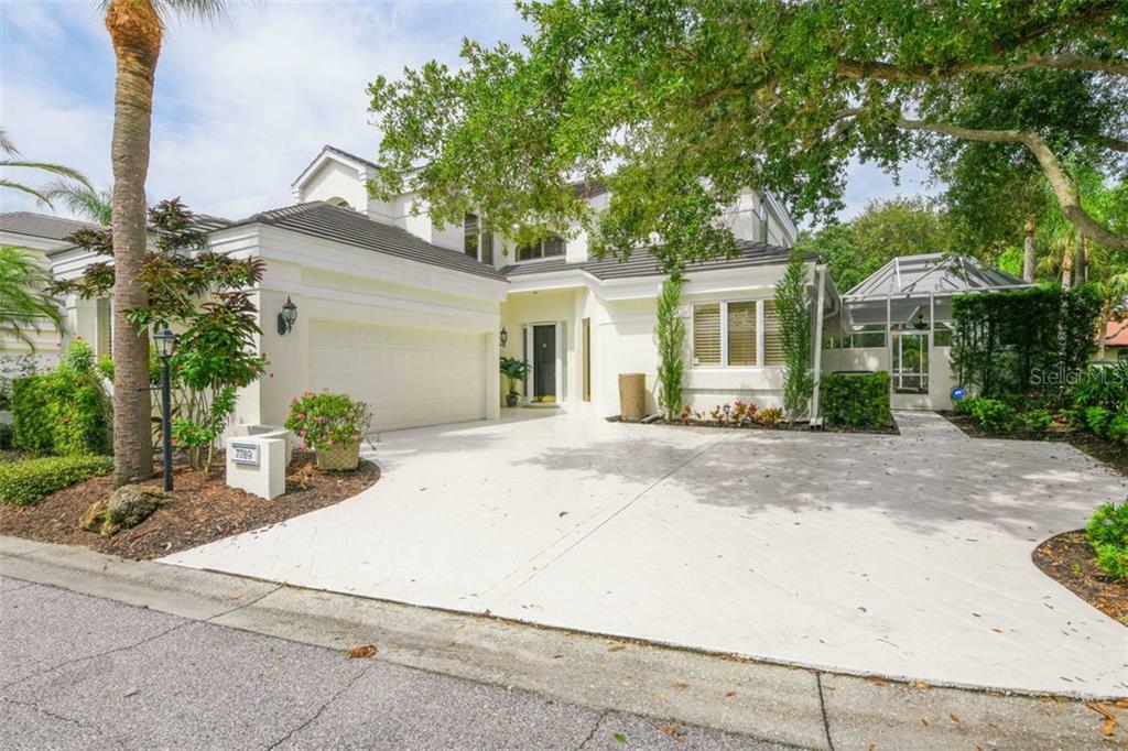 Property Photo:  7789 Club Lane  FL 34238 