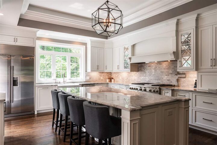 Property Photo:  5 Esther Drive  NH 03110 