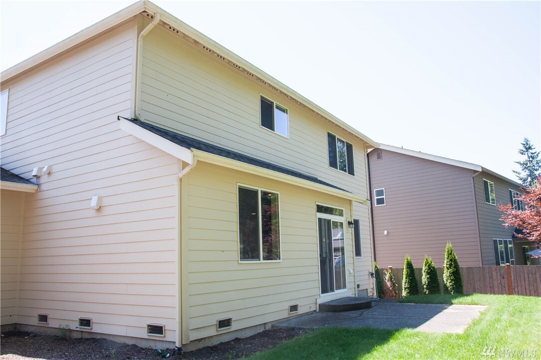 Property Photo: 22212 34th Ave SE WA 98021