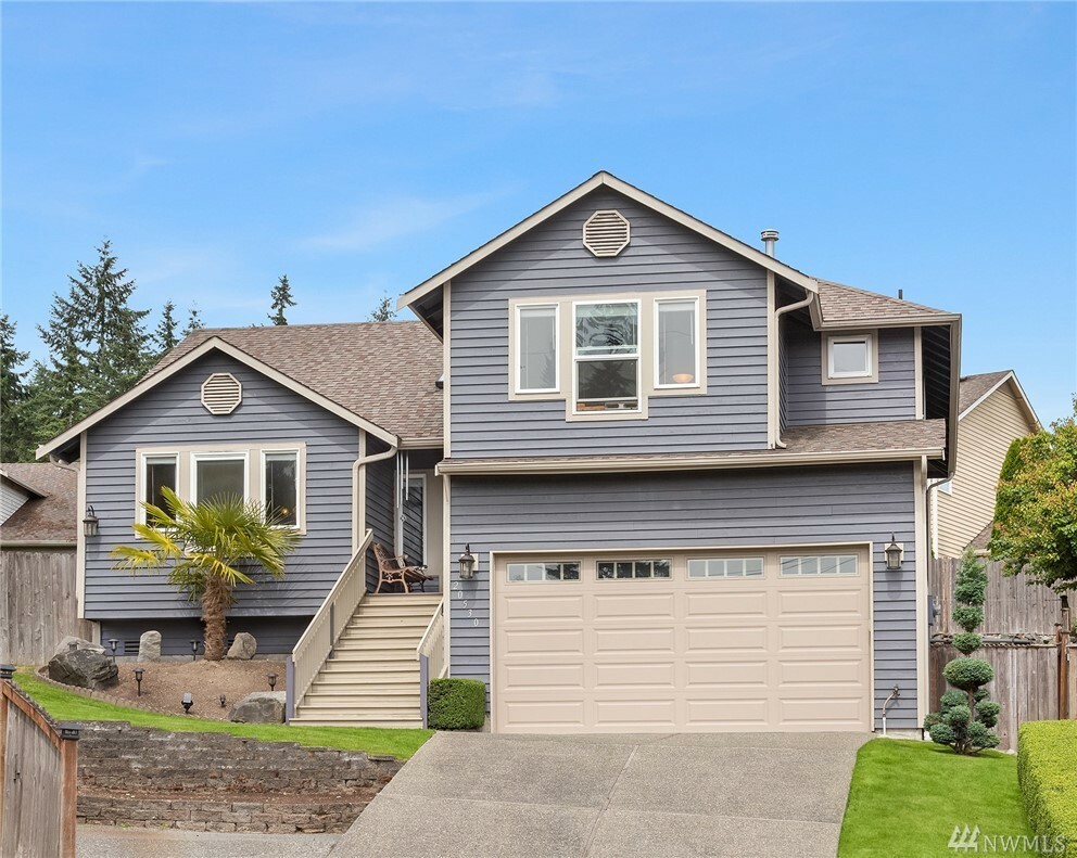 Property Photo:  20530 Richmond Rd  WA 98012 