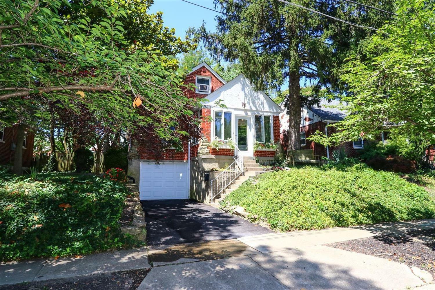 Property Photo:  1045 Oak Ave  OH 45215 