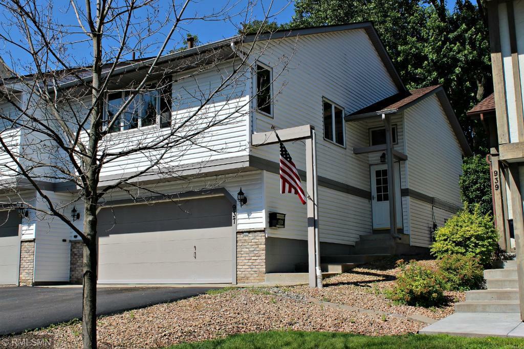 Property Photo:  937 17th Avenue N  MN 55075 