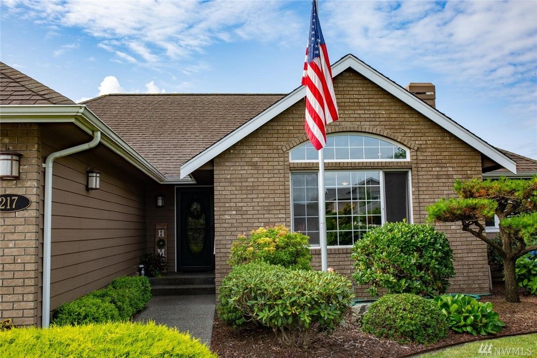 Property Photo:  217 Springview Dr  WA 98264 