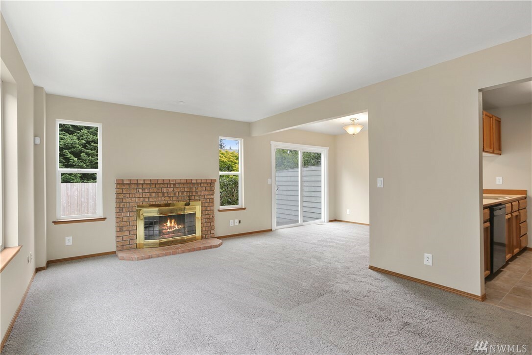 Property Photo: 13726 9th Ave W WA 98204