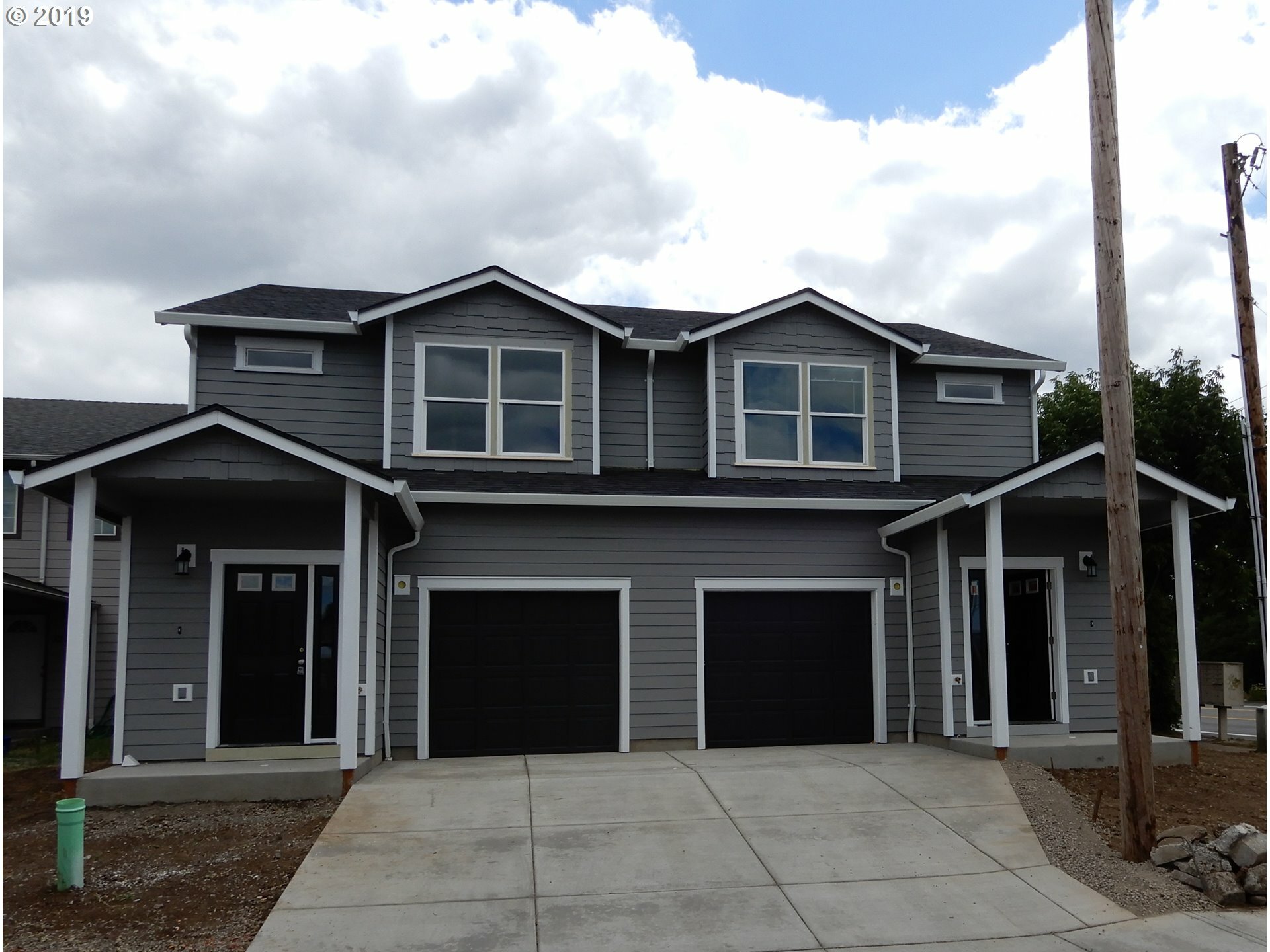 Property Photo: 3205 Aster St OR 97478