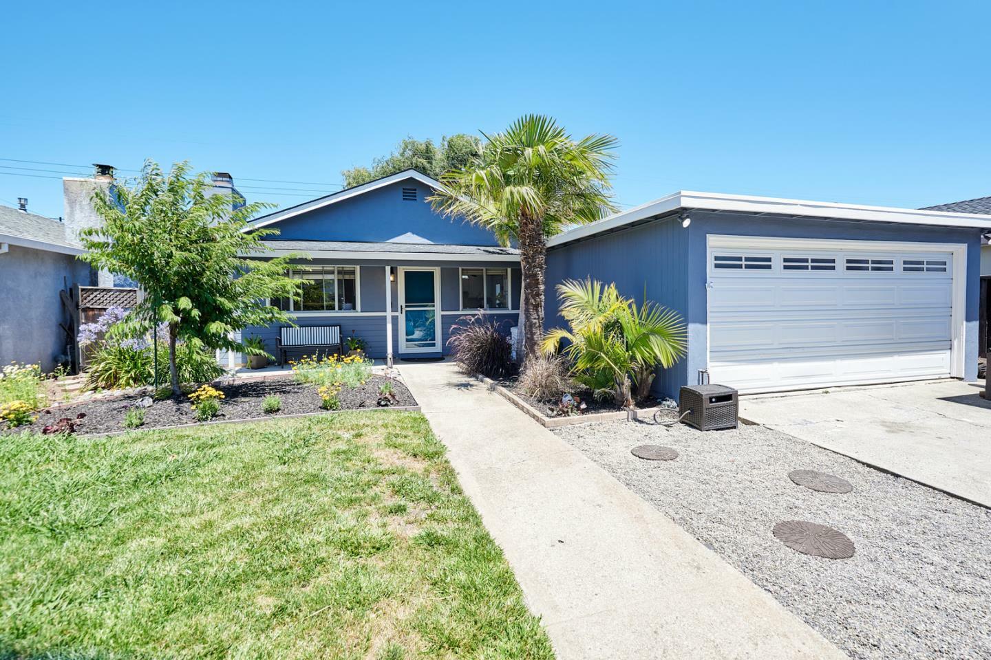 Property Photo:  512 Hiller Street  CA 94002 