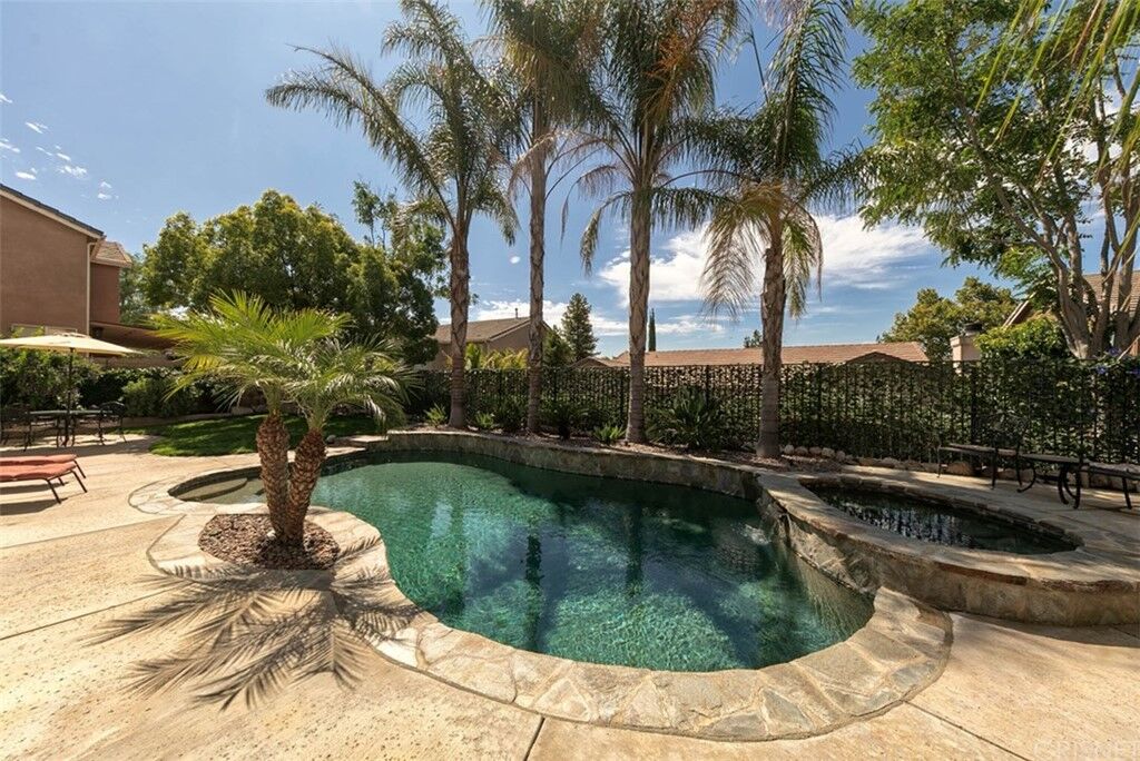 Property Photo:  28268 Canyon Crest Drive  CA 91351 