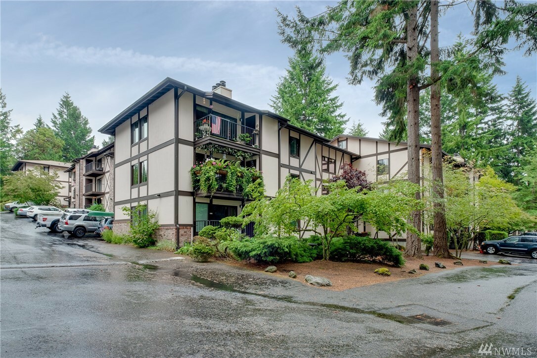 Property Photo:  4501 Grandview Dr W T-308  WA 98466 