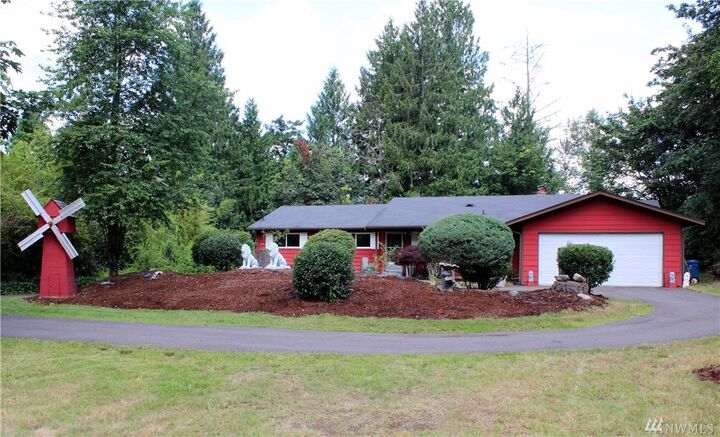 Property Photo: 19212 SE 161st St WA 98058