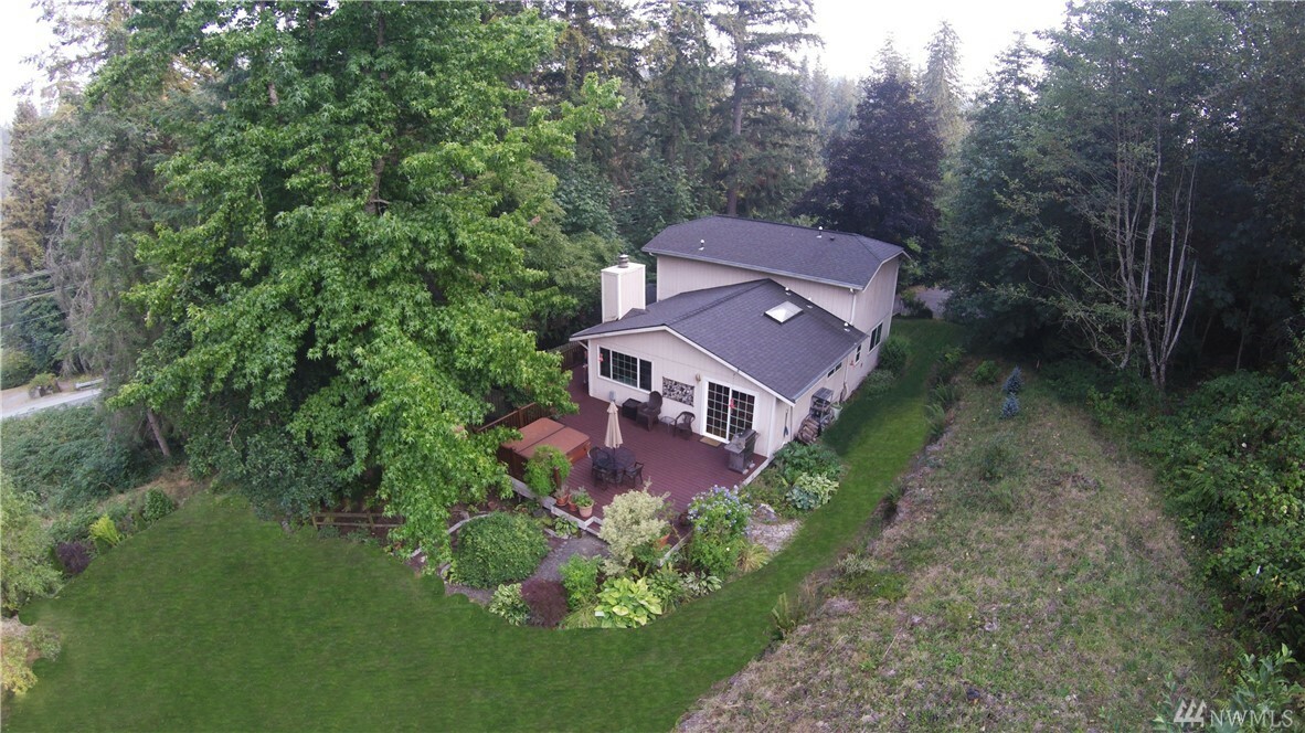 Property Photo:  16615 Cedar Grove Rd SE  WA 98038 