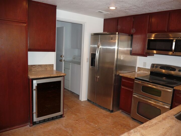 Property Photo: 3074 Corte Trabuco CA 92009