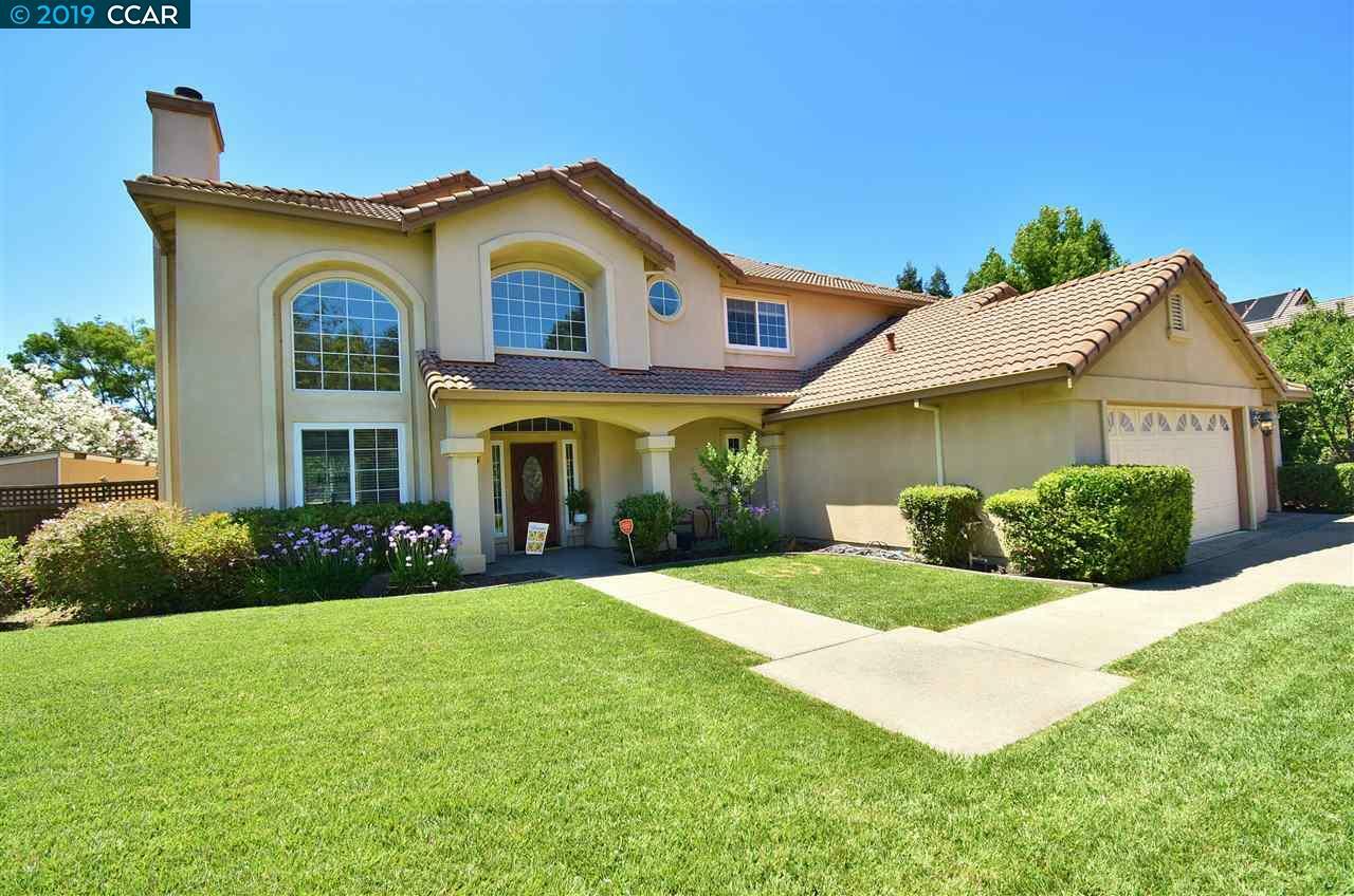 Property Photo:  777 Bayswater Ct  CA 94598 