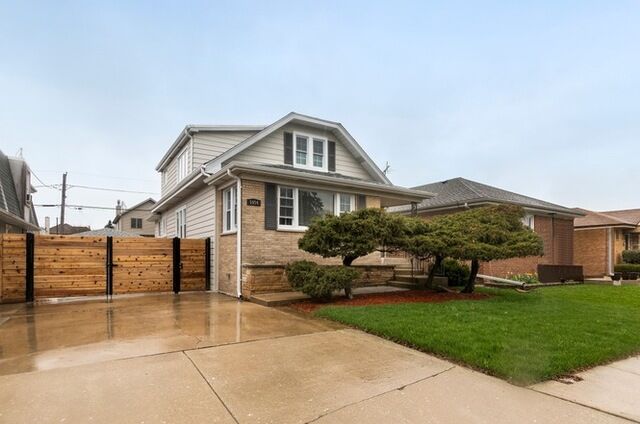 Property Photo: 5954 N Ozanam Avenue IL 60631