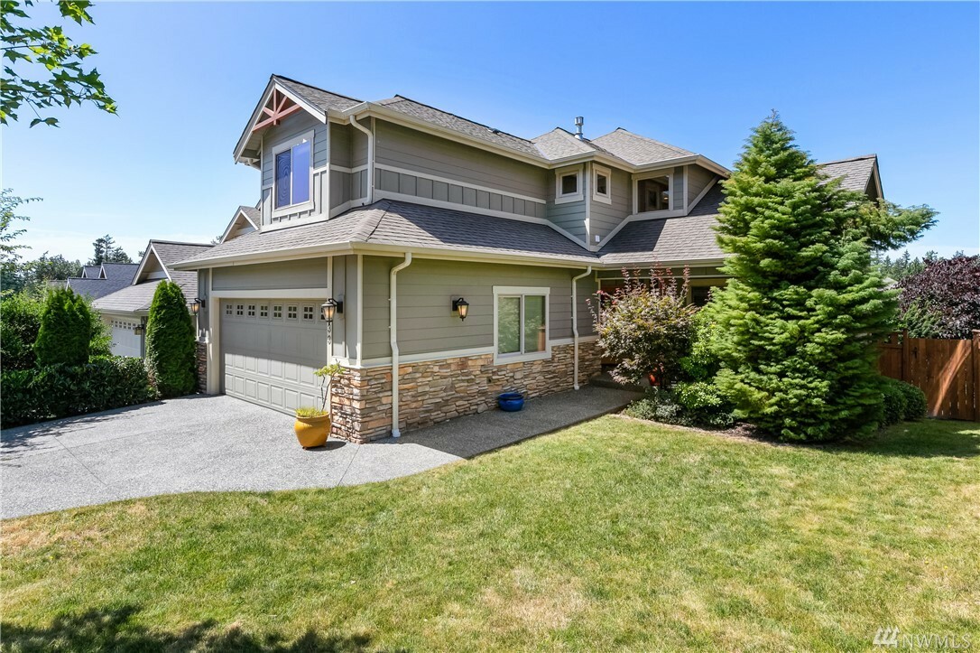 Property Photo:  3333 Sussex Dr  WA 98226 
