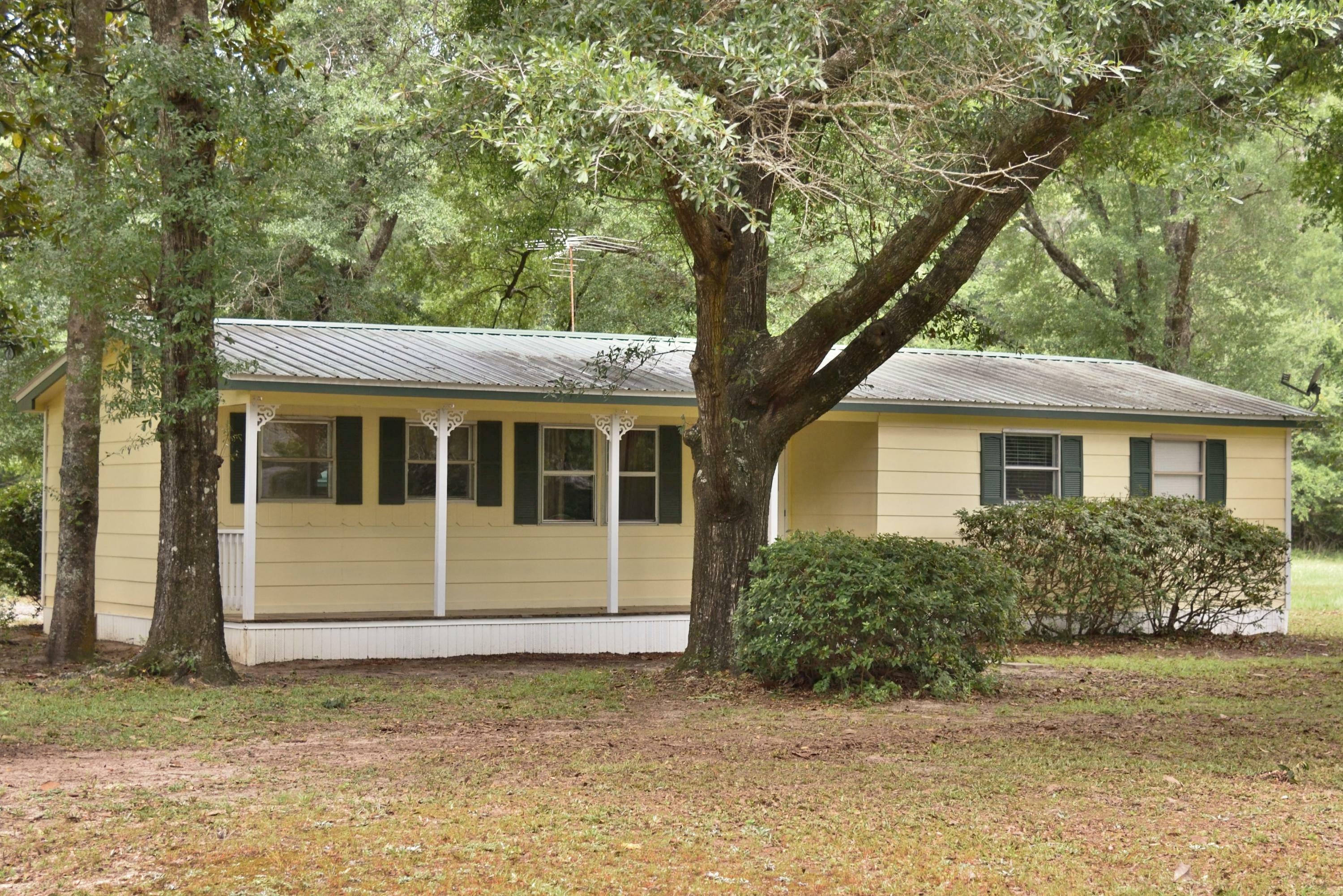 Property Photo:  4680 Berry Road  FL 32564 