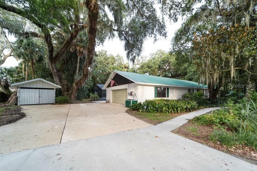 Property Photo:  4075 S Sanford Avenue  FL 32773 