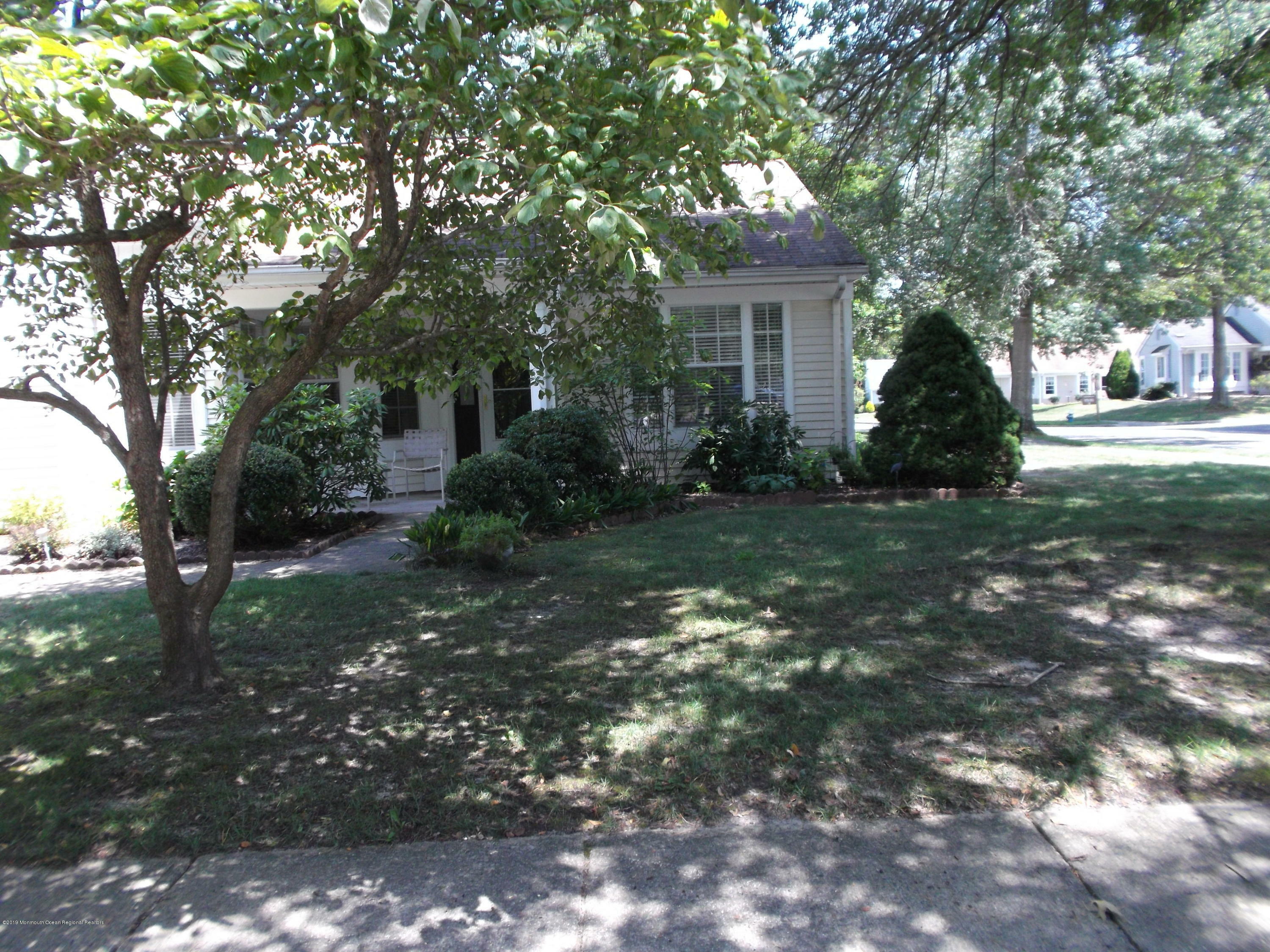 Property Photo:  1024B Thornbury Lane  NJ 08759 