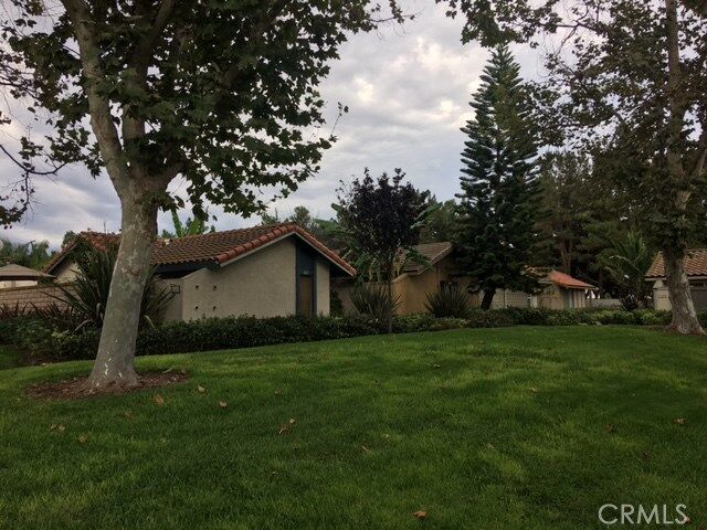 Property Photo: 36 Orchard CA 92618