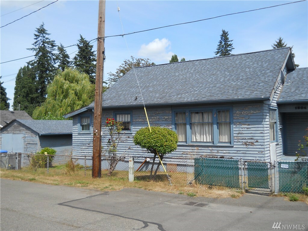 Property Photo:  1504 N Montgomery Ave  WA 98312 