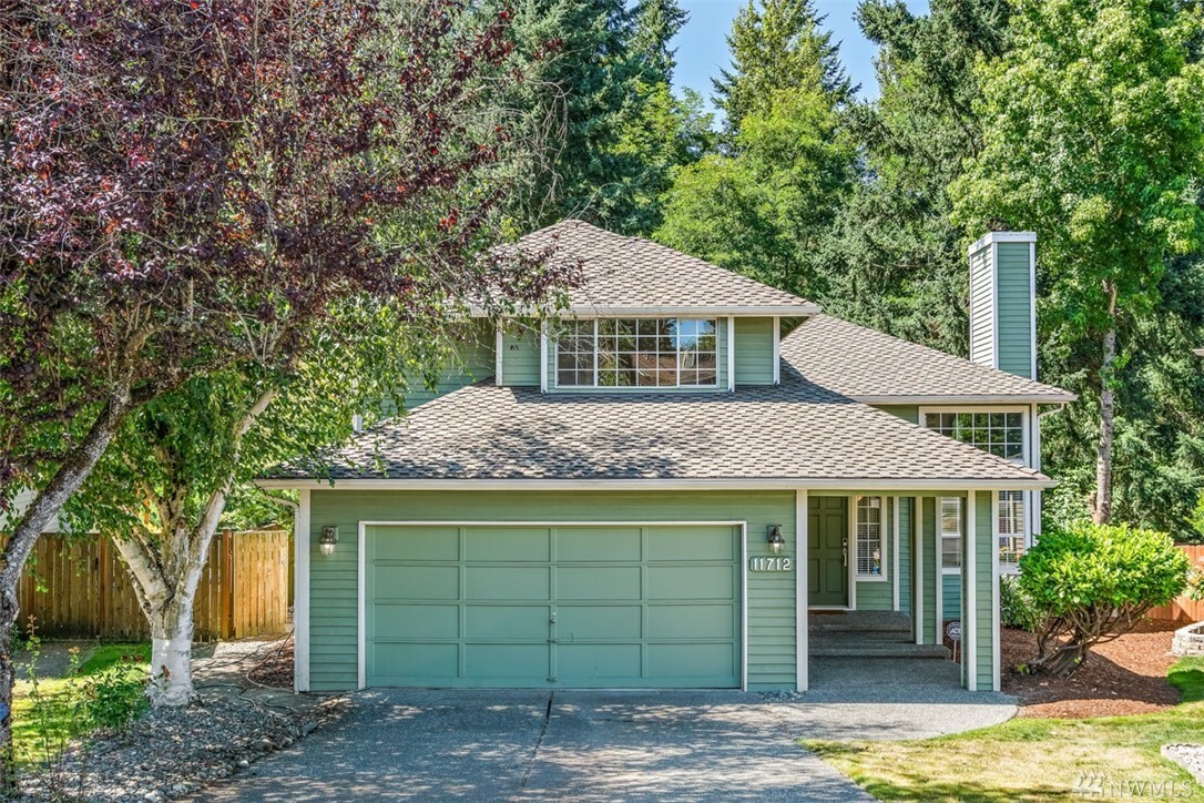 Property Photo:  11712 NE 168th Ct  WA 98011 