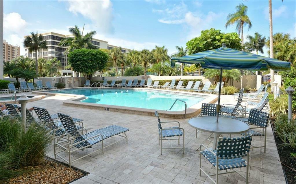 Property Photo: 1001 Benjamin Franklin Drive 201 FL 34236