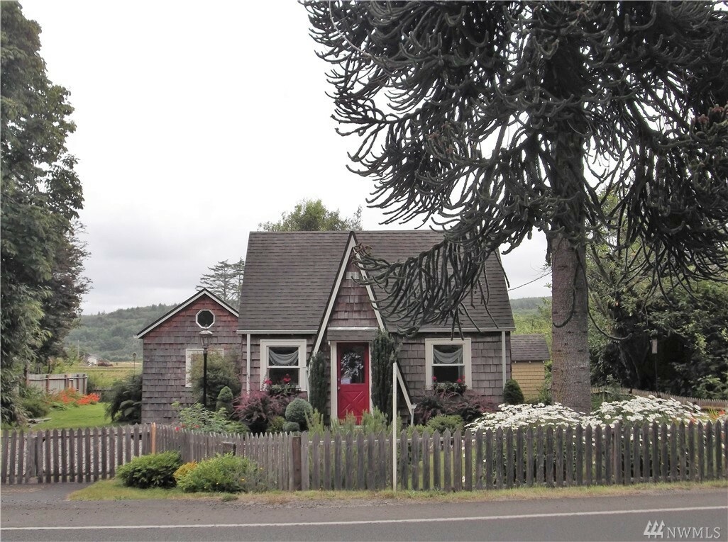 Property Photo:  1888 SR 105  WA 98547 