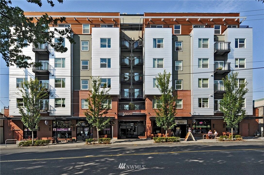 Property Photo: 1026 NE 65 Street A402 WA 98115