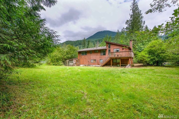 Property Photo:  44932 SE Mt Si Rd  WA 98045 