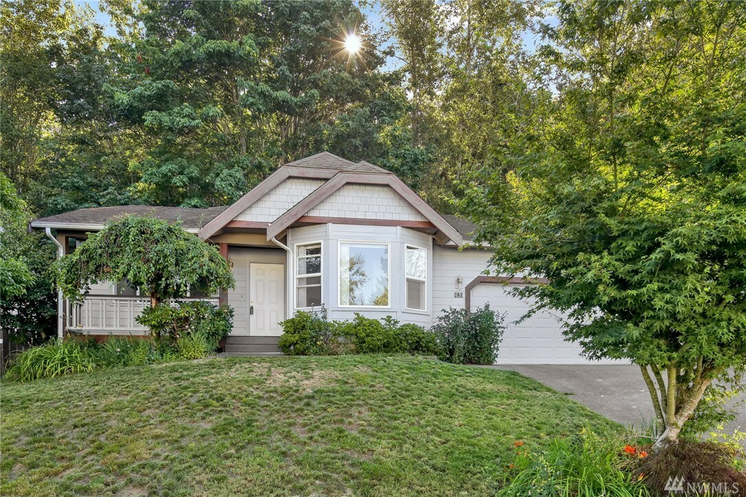 Property Photo:  820 Nevada St  WA 98229 