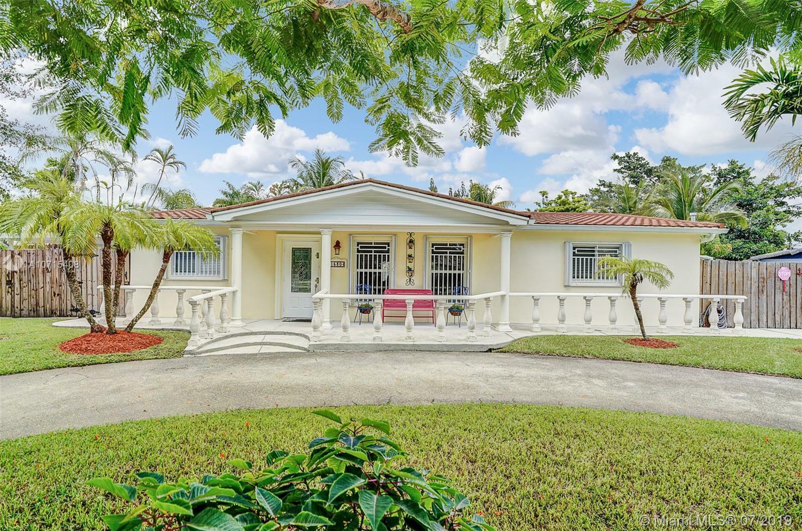 1530 SW 90th Ave  Miami FL 33174 photo