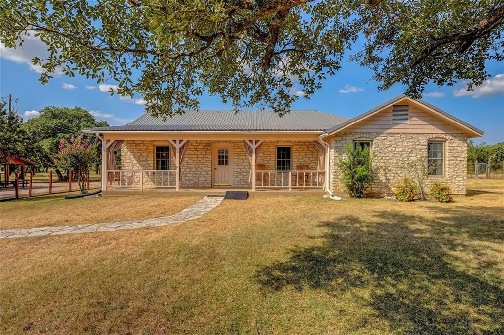 Property Photo:  201 Huling Bend  TX 78642 